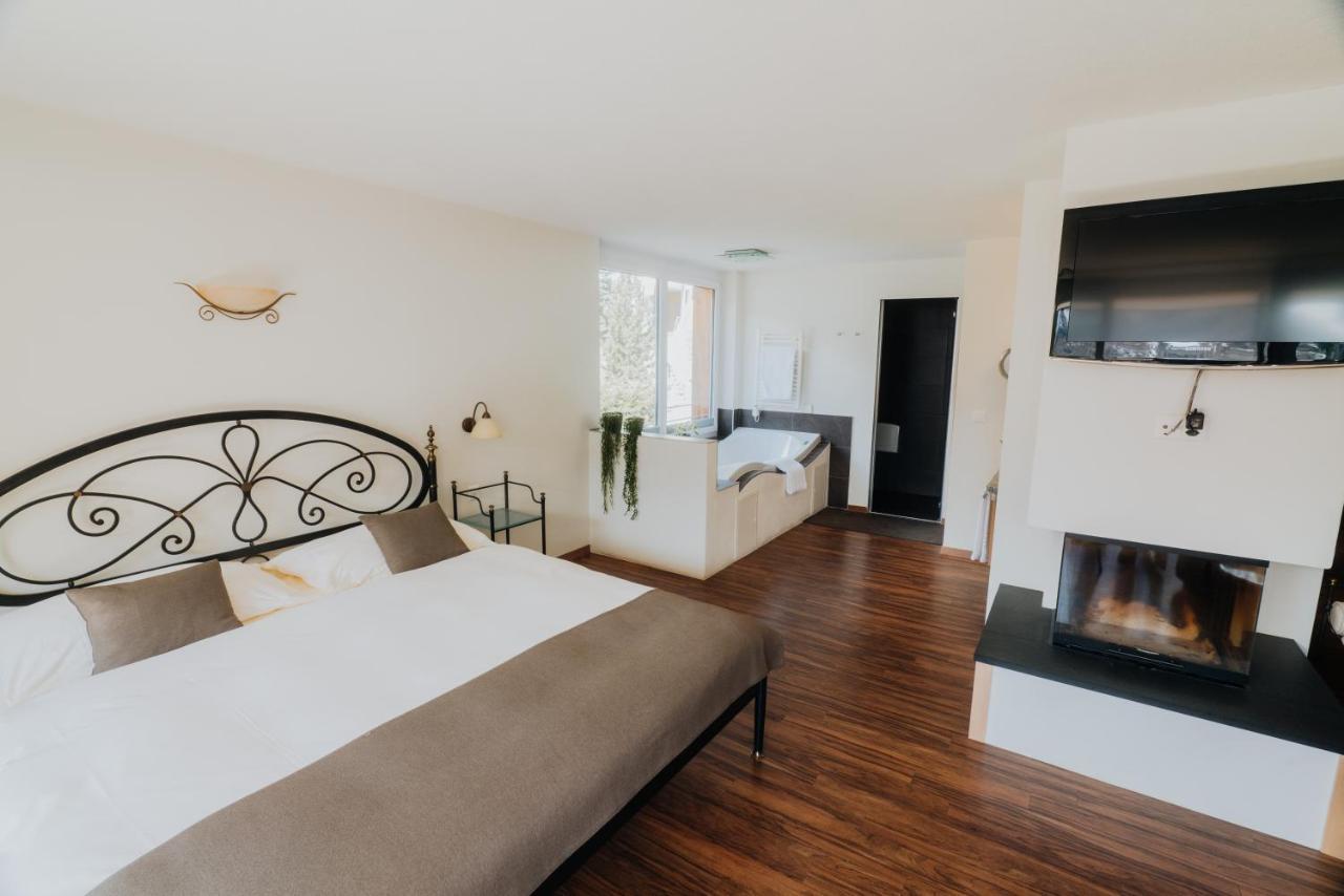 Wellnesshotel Schweizerhof Saas Fee Eksteriør billede